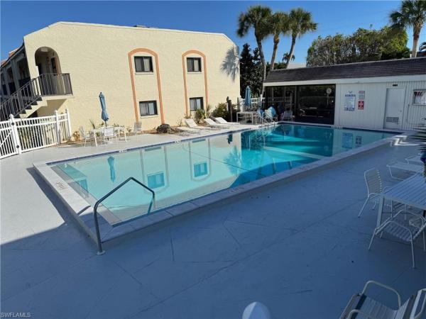 Casa Bella, 16340 Dublin Cir #204, Fort Myers, Florida 33908, image 2