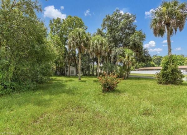 Woodside, 915 Alderman St, Fort Myers, Florida 33916, image 1