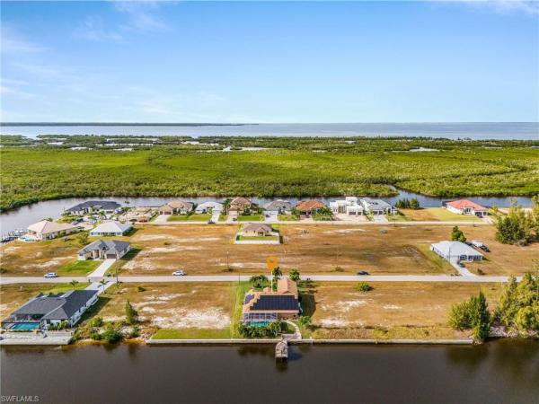 Cape Coral, 2847 46th Pl, Cape Coral, Florida 33993, image 3