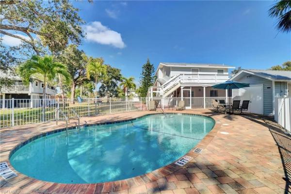 Isle Of Pines, 7704 Myrsine Cir #10, Bokeelia, Florida 33922, image 2