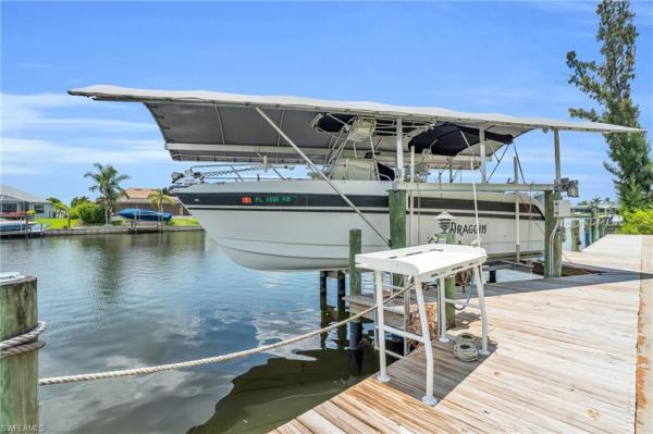 Cape Coral Residential, 4122 23rd Pl, Cape Coral, Florida 33914, image 2