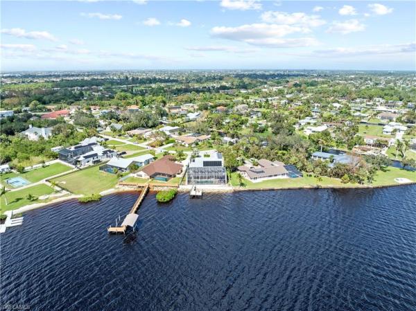 Fort Myers Gulf Acres, 1807 Coral Cir, North Fort Myers, Florida 33903, image 2