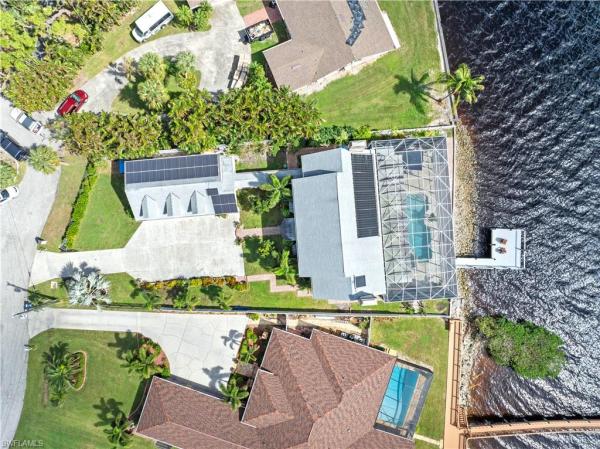 Fort Myers Gulf Acres, 1807 Coral Cir, North Fort Myers, Florida 33903, image 1