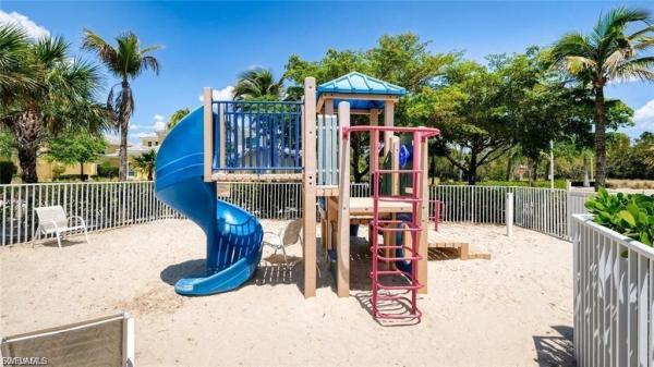 Sonsette, 14513 Abaco Lakes Dr #205, Fort Myers, Florida 33908, image 2