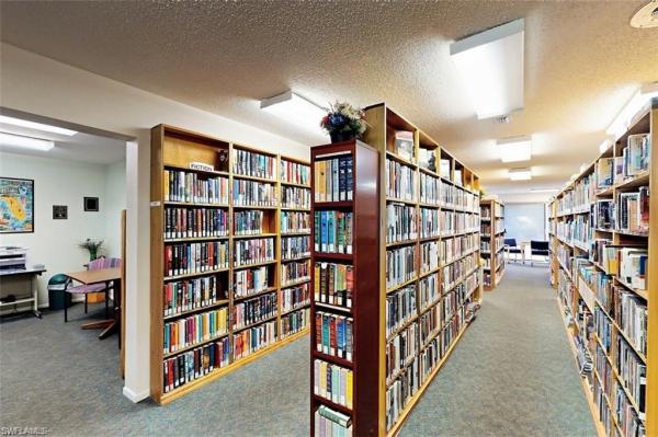 6102 Augusta Dr #305, Fort Myers, Florida 33907, image 1