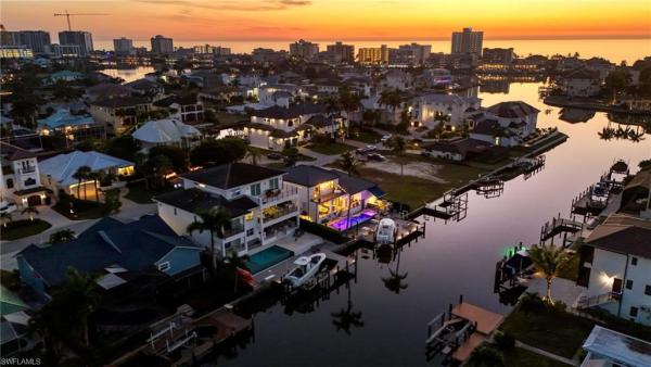 Conners At Vanderbilt Beach, 427 Willet Ave, Naples, Florida 34108, image 3