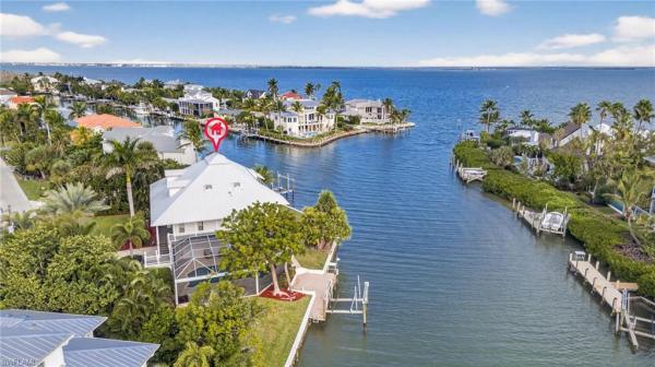 Sanibel Isles, 1480 Angel Dr, Sanibel, Florida 33957, image 2