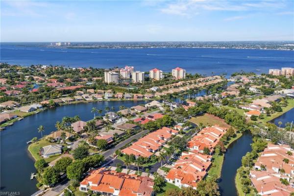 Stella Del Mar Townhouses, 15094 Stella Del Mar Ln, Fort Myers, Florida 33908, image 3