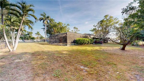 Meadows, 1487 Bass Ln, Fort Myers, Florida 33919, image 2