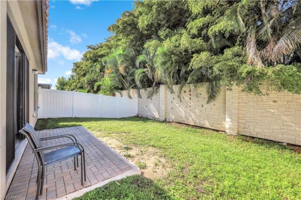 Fronterra, 8793 Madrid Cir, Naples, Florida 34104, image 2