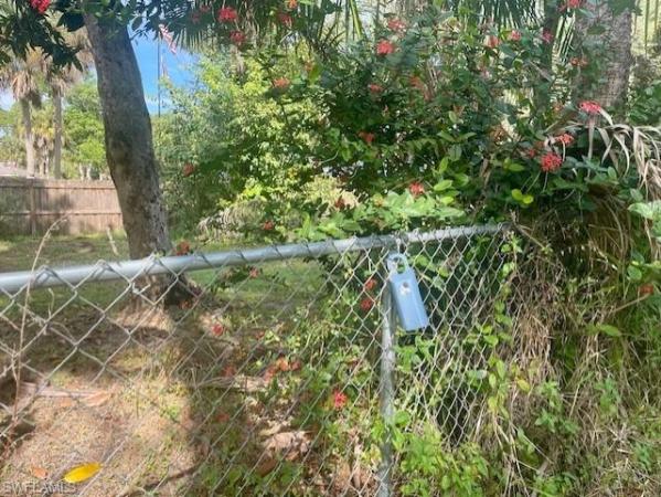 Russell Park, 215 Delray Ave, Fort Myers, Florida 33905, image 1