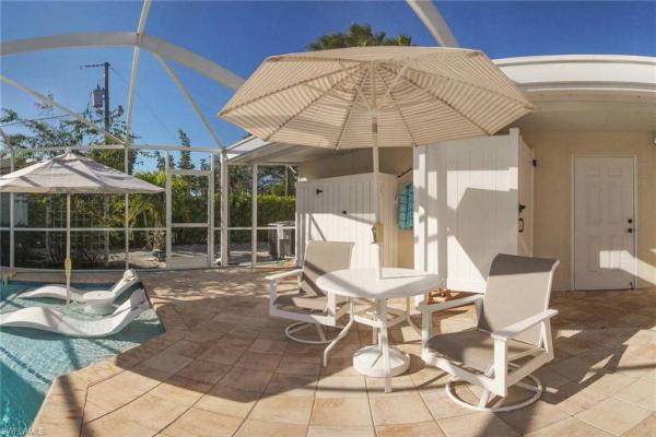 60 4th St, Naples, Florida 34134, image 1