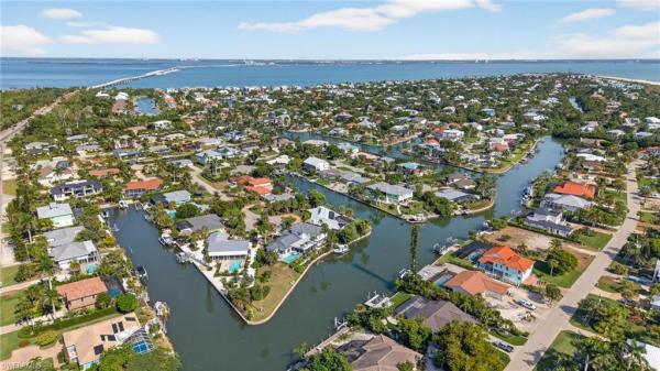 Shell Harbor, 935 Pecten Ct, Sanibel, Florida 33957, image 3