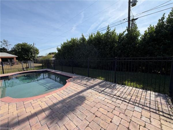 Cape Coral, 1410 1st Ter, Cape Coral, Florida 33990, image 3