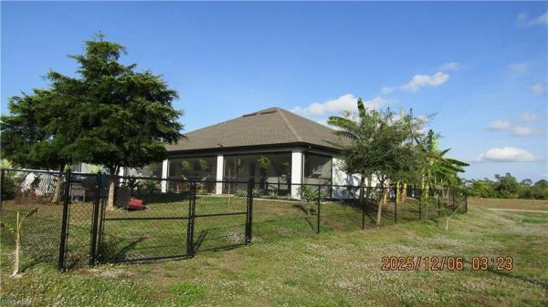 Cape Coral Residential, 3902 33rd Ave, Cape Coral, Florida 33993, image 1