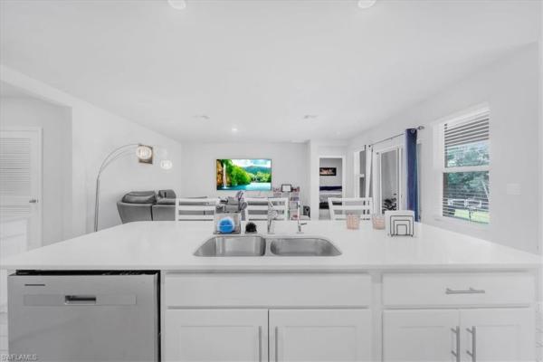 Cape Coral, 1216 21st Pl, Cape Coral, Florida 33993, image 3
