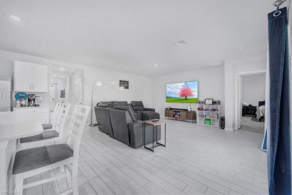 Cape Coral, 1216 21st Pl, Cape Coral, Florida 33993, image 2