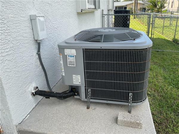 3920 2nd Pl, Cape Coral, Florida 33904, image 1