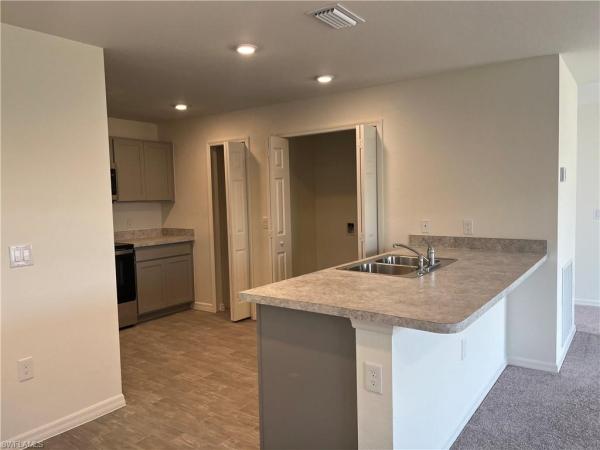 Cape Coral Residential, 3218 14th Pl, Cape Coral, Florida 33909, image 3