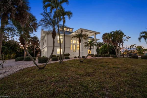 Alden Pines, 7507 Grande Pine Rd, Bokeelia, Florida 33922, image 1