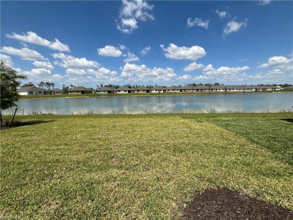 Magnolia Landing, 20461 Camino Torcido Loop, North Fort Myers, Florida 33917, image 1