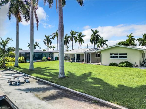 Cape Coral, 5249 Sunset Ct, Cape Coral, Florida 33904, image 2
