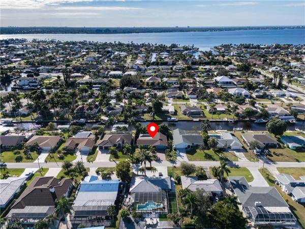 Cape Coral Residential, 826 Monticello Ct, Cape Coral, Florida 33904, image 2