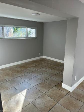 Bowling Green, 4652 West Dr, Fort Myers, Florida 33907, image 1