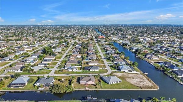 Cape Coral Residential, 1942 2nd Pl, Cape Coral, Florida 33991, image 2
