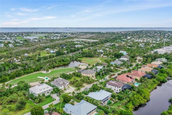 Beachview Country Club Estates, 1332 Eagle Run Dr, Sanibel, Florida 33957, image 2