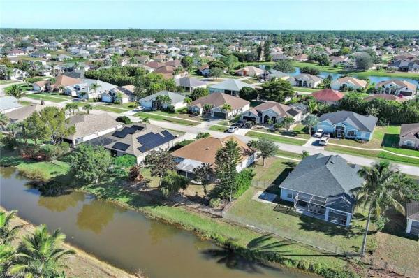4656 Varsity Cir, Lehigh Acres, Florida 33971, image 1
