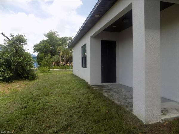 2992 Douglas Ave, Fort Myers, Florida 33916, image 1