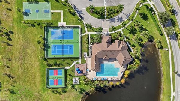 Portico, 14036 Oviedo Pl, Fort Myers, Florida 33905, image 2