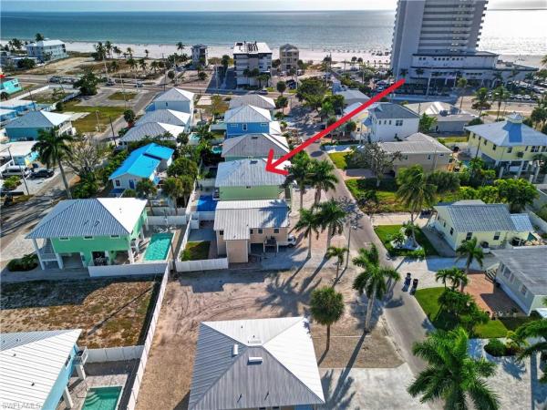140 Pearl St, Fort Myers Beach, Florida 33931, image 1