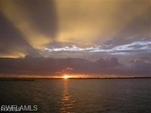 Morningside, 3933 E River Dr, Fort Myers, Florida 33916, image 1