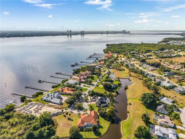Riverbend Golf & River Club, 6451 River Club Ct, North Fort Myers, Florida 33917, image 2