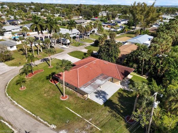 North Fort Myers No HOA, 158 Dow Ln, North Fort Myers, Florida 33917, image 2