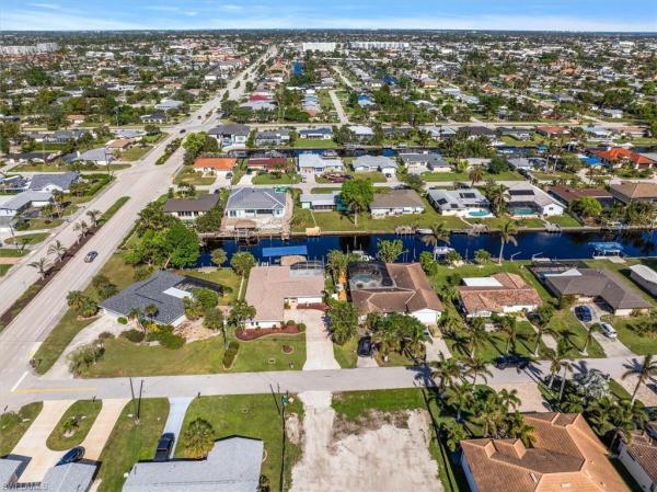Cape Coral, 807 Montclaire Ct, Cape Coral, Florida 33904, image 3