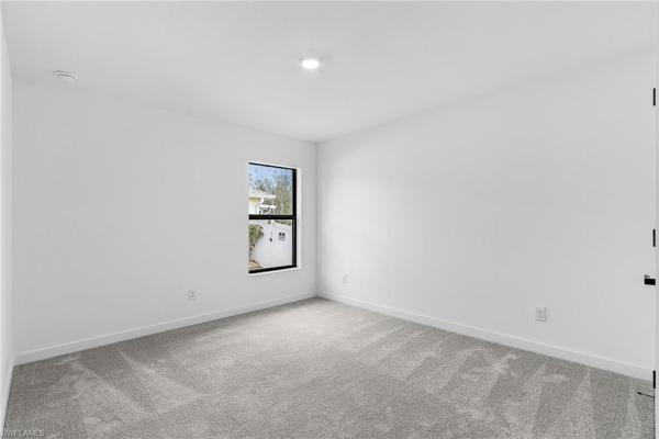 Mirror Lakes, 827 Rue Labeau Cir, Fort Myers, Florida 33913, image 3