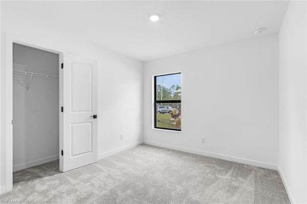 Mirror Lakes, 827 Rue Labeau Cir, Fort Myers, Florida 33913, image 2