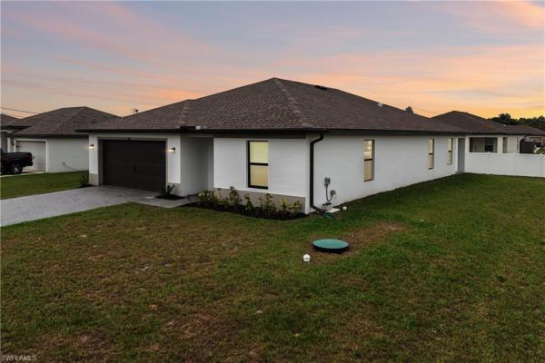 Mirror Lakes, 144 Blackstone Dr, Fort Myers, Florida 33913, image 2