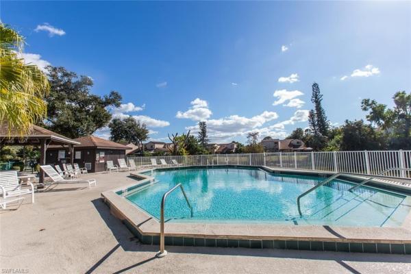 Pine Grove Townhouses, 7129 Penner Ln #2, Fort Myers, Florida 33907, image 1