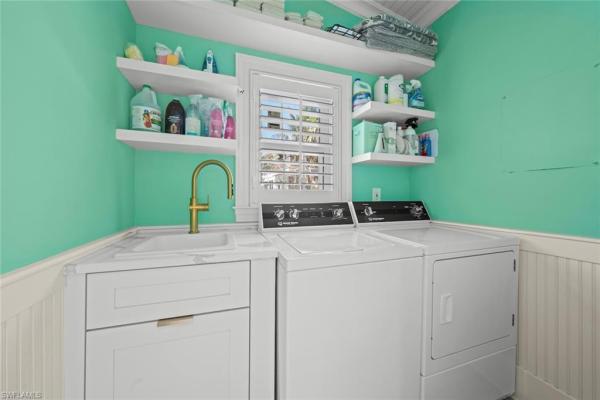 11555 Wightman Ln, Captiva, Florida 33924, image 2