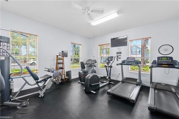 Forest Lake Townhomes, 3637 Pine Oak Cir #105, Fort Myers, Florida 33916, image 2