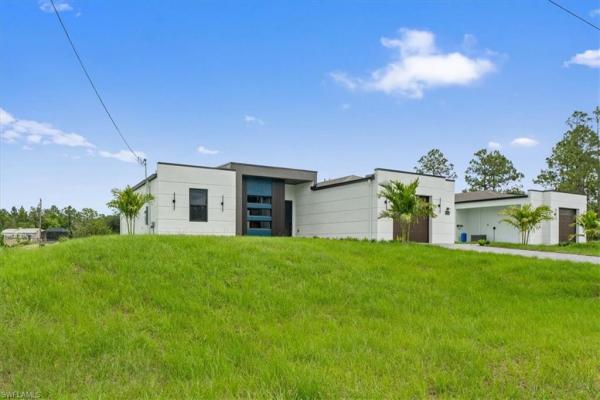 Lehigh Acres, 729 E Colyer St, Lehigh Acres, Florida 33974, image 3
