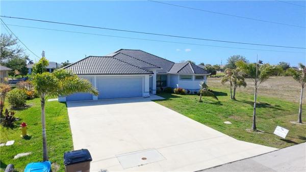 Cape Coral, 3318 8th Pl, Cape Coral, Florida 33914, image 2