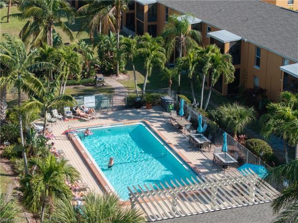 Sunset Pointe At Fort Myers, 12658 Kenwood Ln #D, Fort Myers, Florida 33907, image 3