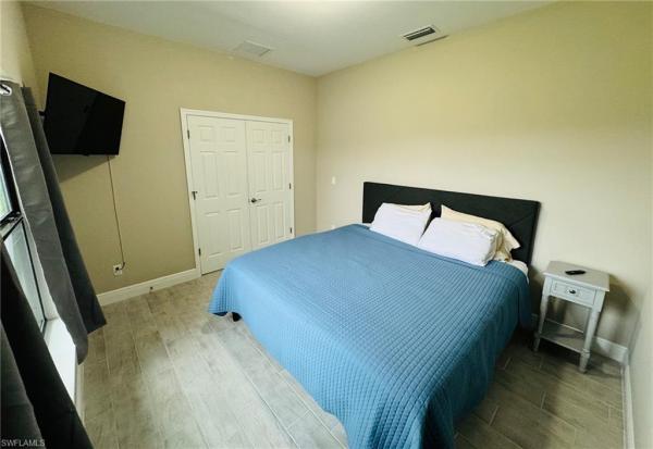 Cape Coral Residential, 4126 24th Ter, Cape Coral, Florida 33993, image 2