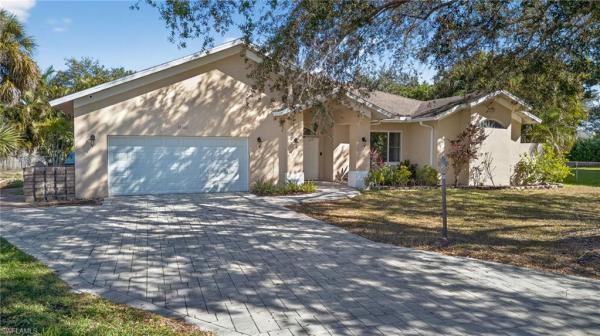Pine Glen At Three Oaks, 19369 Pine Glen Dr, Fort Myers, Florida 33967, image 1