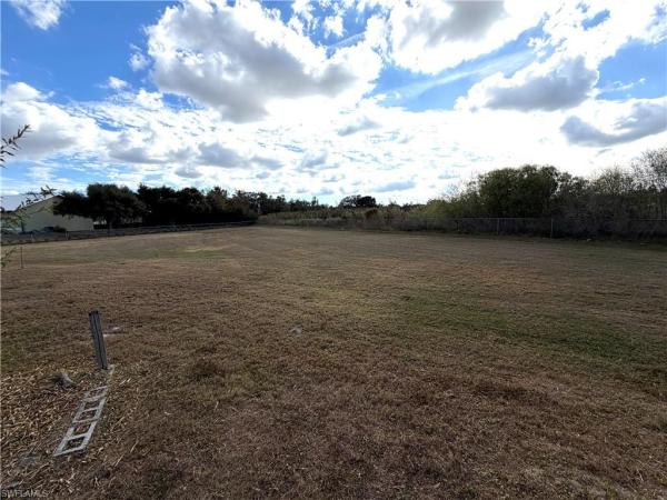 2800 Rustic Ln, North Fort Myers, Florida 33917, image 3
